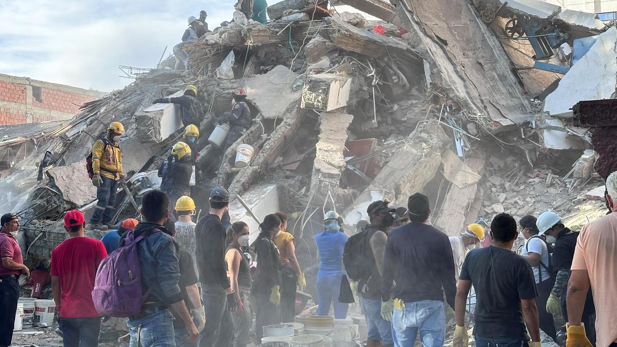 Colombia earthquake death toll tops 200 as rescuers race to find survivors