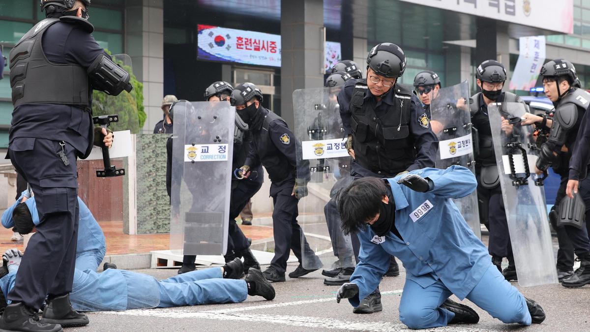 U.S., South Korean militaries wrap up drills early, day after North’s missile barrage