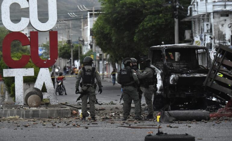 Colombia truck bomb wounds 14 ahead of presidential inauguration