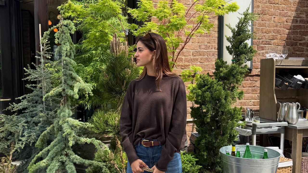 Best wide-leg jeans pants to add to your denim rotation