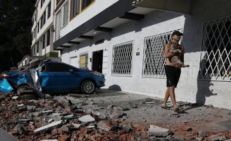 7.4-magnitude earthquake shakes Colombia and Ecuador, prompting people to evacuate buildings