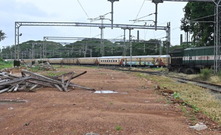 Railways to convert old goods shed in Bunder as a ballast yard