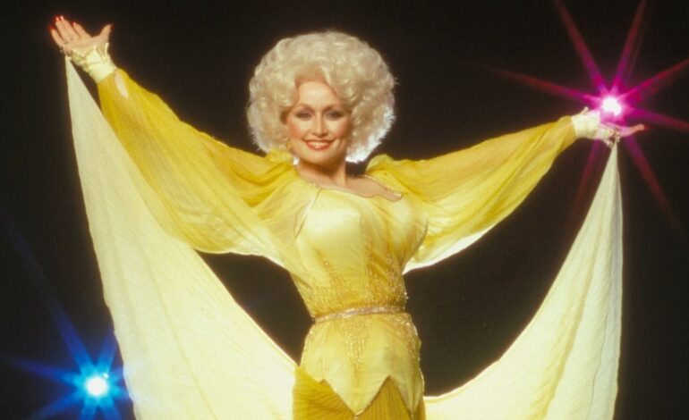 “She Doesn’t Follow Trends”; Dolly Parton’s Longtime Stylist on Her One-of-a-Kind Style