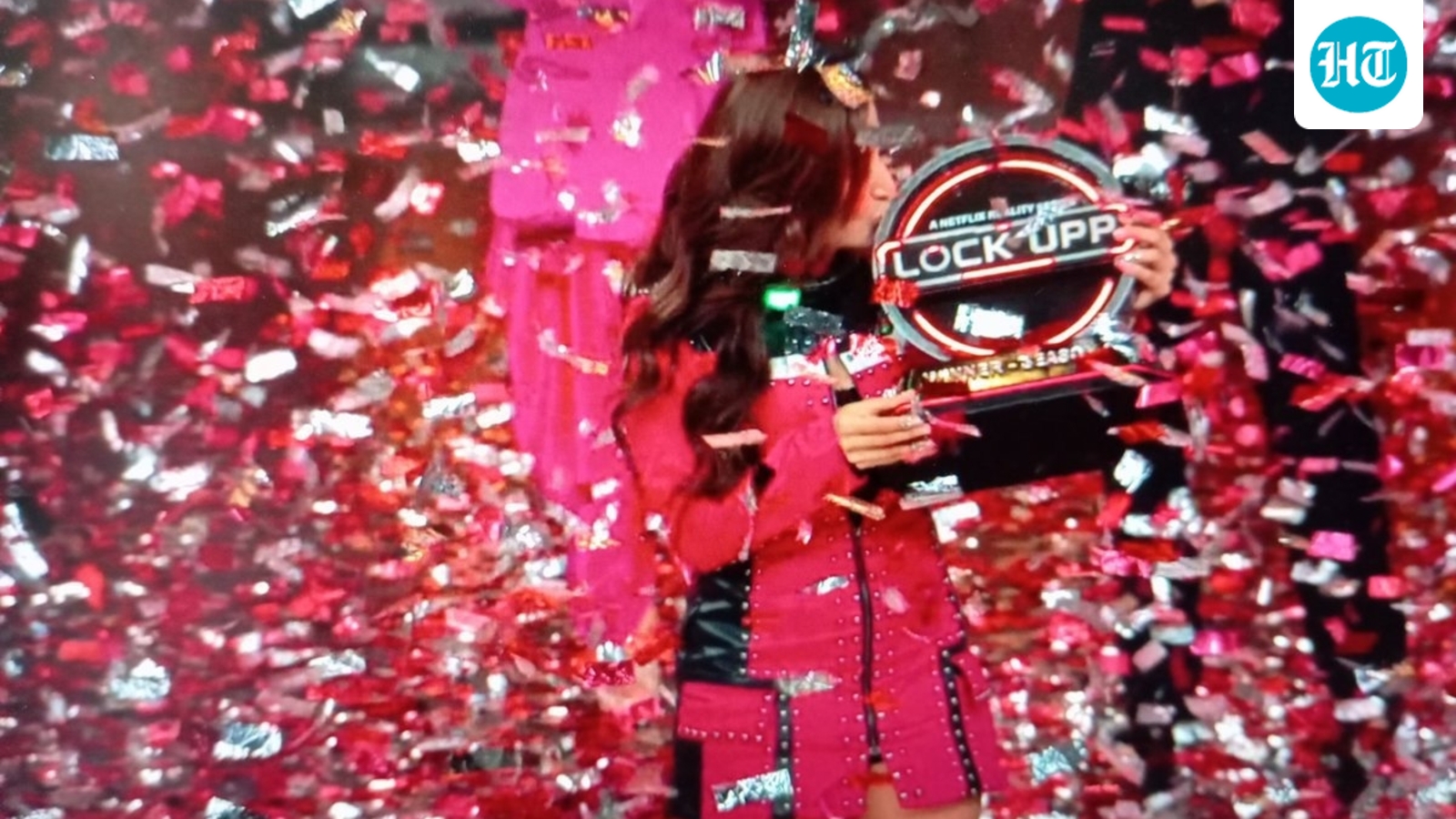 Shreya Kalra beats Shivangi Joshi to win Lock Upp 2, take home ₹1 crore prize money; Shilpa Shinde breaks into tears