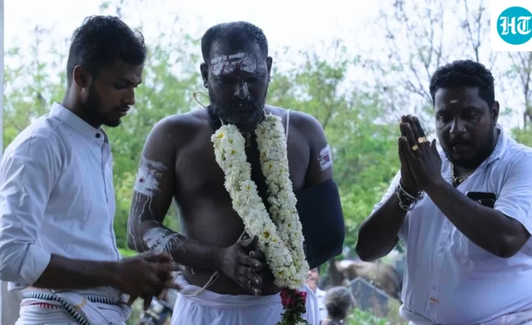 Members of the Problematic Family director R Gowtham says he owes a lot to torrent sites; calls for film appreciation