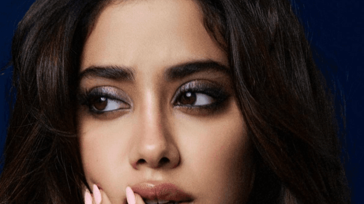 How to remove waterproof mascara without wrecking your lashes