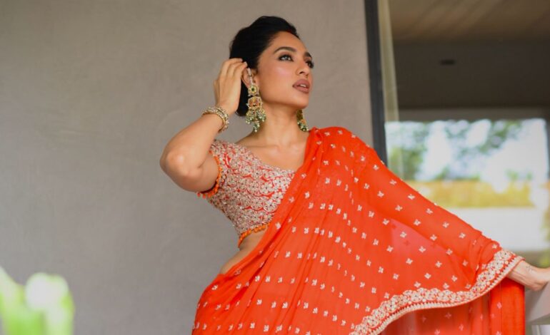 Sobhita Dhulipala’s Arpita Mehta sari comes with a blouse trimmed with beaded tassels