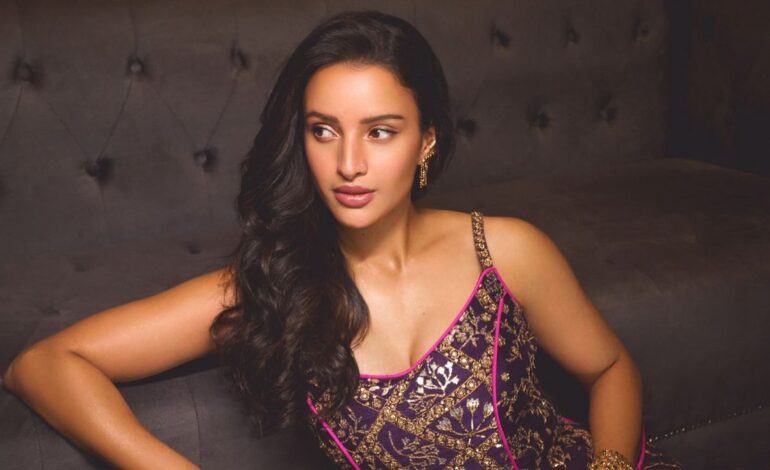 Triptii Dimri’s purple Punit Balana lehenga spotlights chandi tilla craftsmanship technique