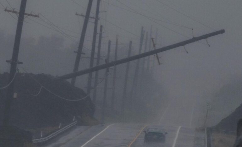 Hurricane Lala leaves thousands without power in Hawaii amid ‘life-threatening’ conditions