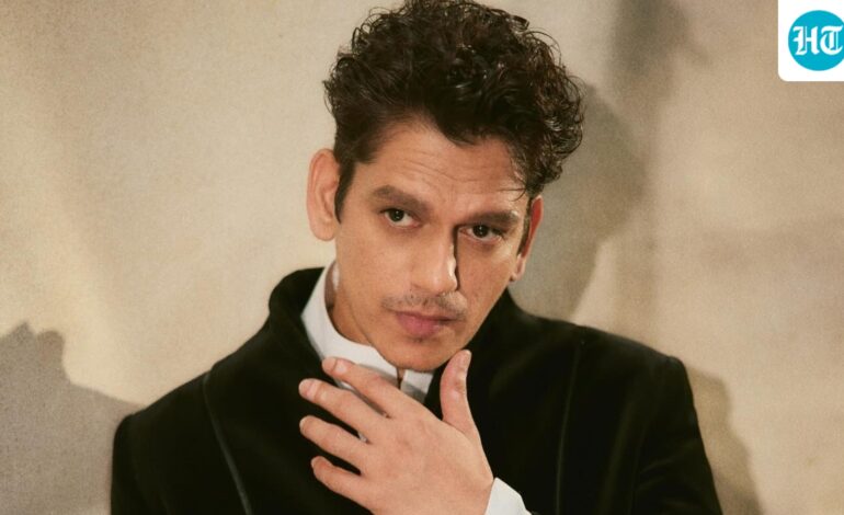 Vijay Varma roasts Dolly Singh for calling him ‘biggest red flag’ on stage. Watch