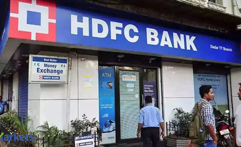 HDFC Bank submits two candidates to RBI for next CEO