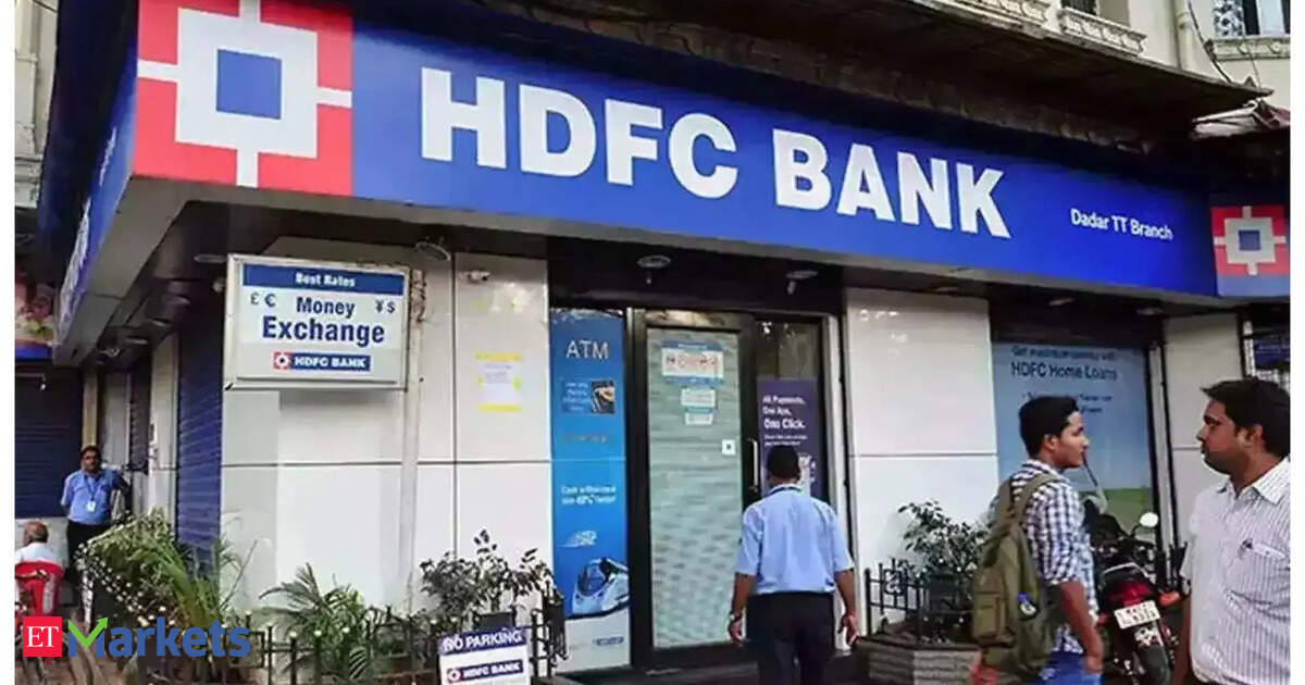 HDFC Bank submits two candidates to RBI for next CEO