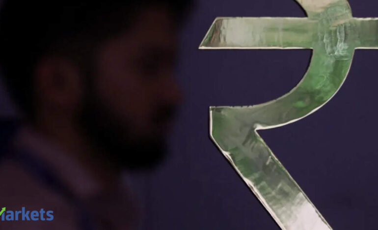 Bank deposits grow 17.8% in August, fastest in decade as FCNR-B inflows mask local mobilisation woes