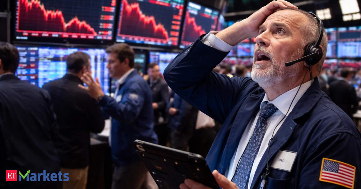US stocks today: Nasdaq falls 1% at open on warnings about AI as Brent price jumps