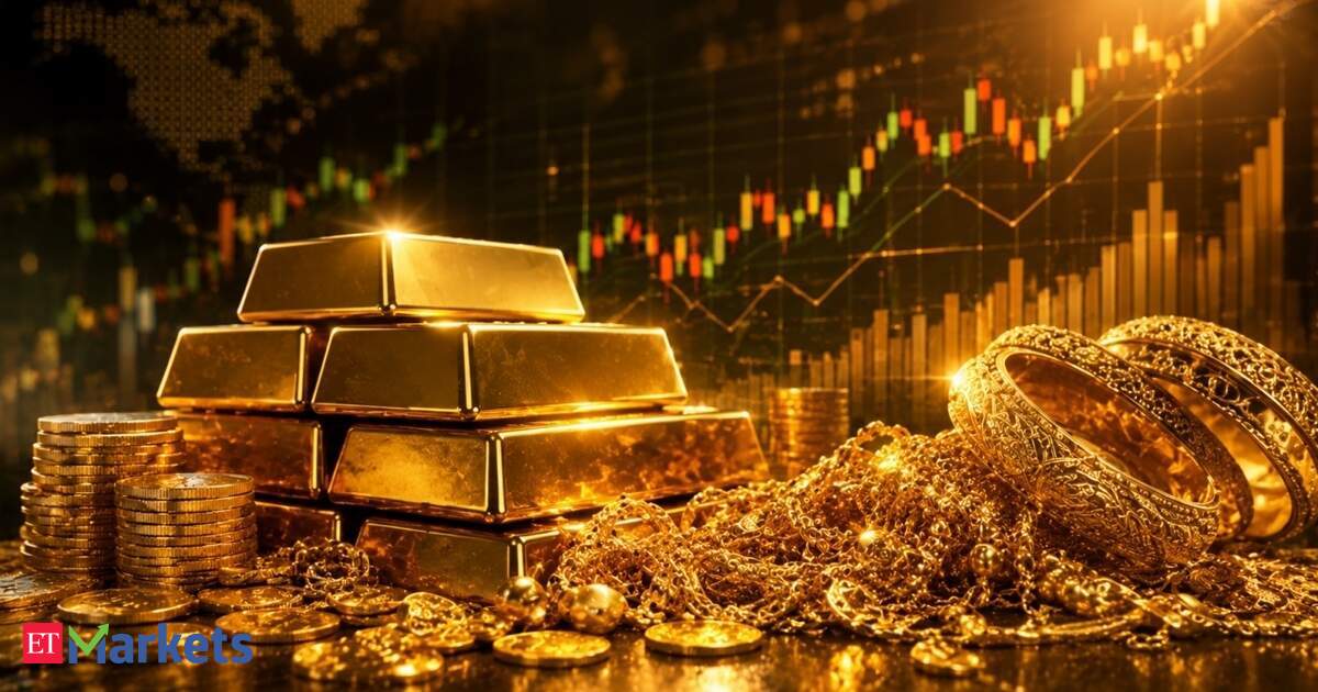 Gold falls more than 1% after Fed hikes interest rates