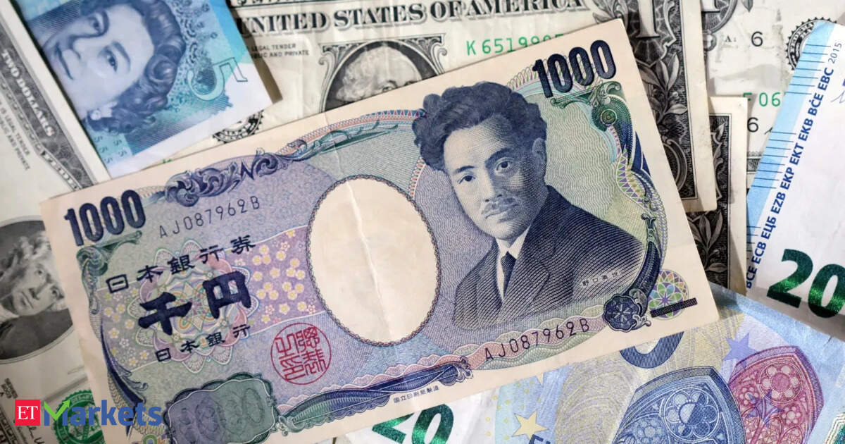 Yen slumps to two-week low after BOJ rate hike underwhelms