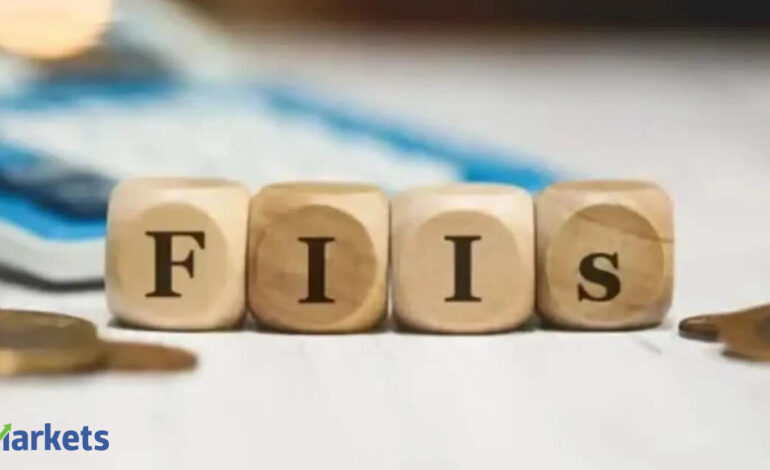 FII selling returns in first half of September as financials, auto stocks face heavy outflows