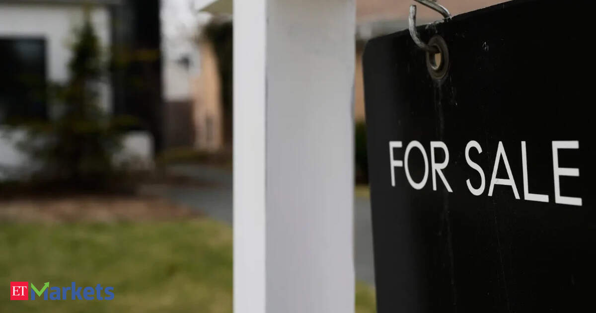 US 30-year mortgage rate tops 7%, hits 2-year high
