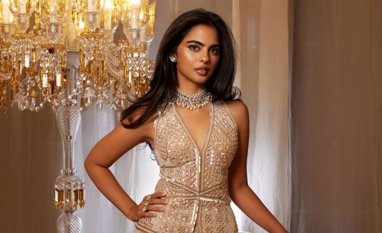 Isha Ambani’s zardozi-embroidered skirt set by Abu Jani Sandeep Khosla was crafted over 450 hours