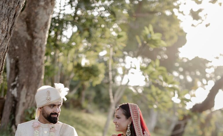 At their wedding in Bali, this couple took their pheras side by side and applied sindoor to each other