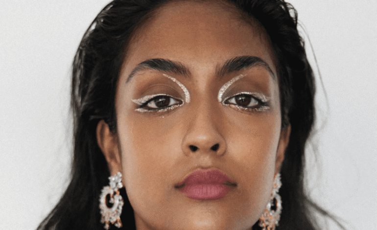 These makeup hacks for dry skin change everything, according to experts