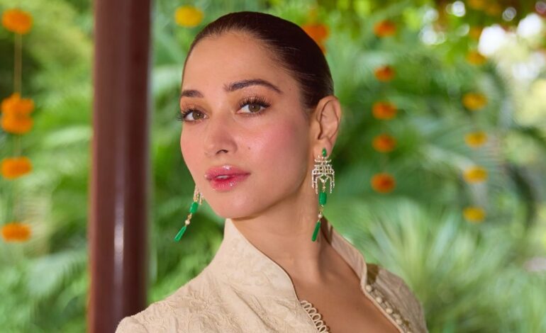 Tamannaah Bhatia accessorised her Rohit Bal anarkali with earrings featuring 322 natural diamonds